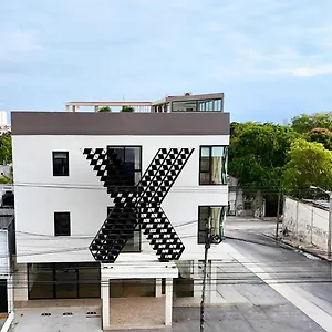 Xoza Urban Escape Cancun
