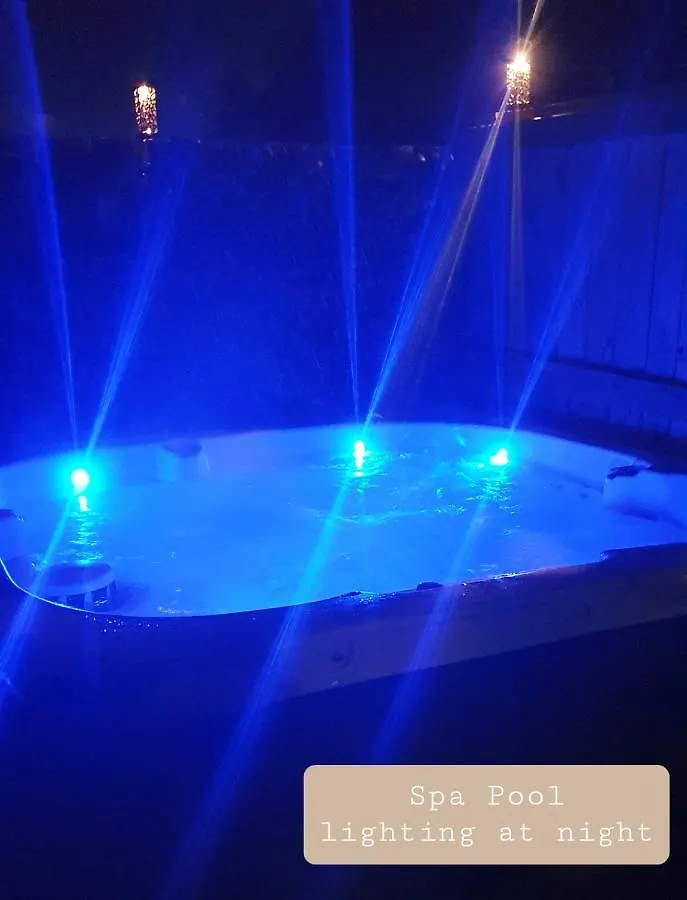 Rotoruas Tiny Gem Bnb With Spa Guest house Rotorua
