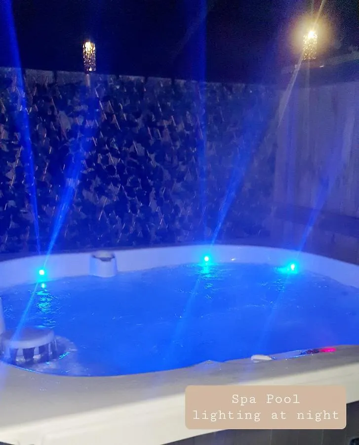 Rotoruas Tiny Gem Bnb With Spa New Zealand
